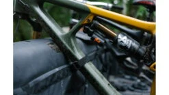 Dakine Pickup DLX Curve Pads -Scotty || Airhead || Astral Sales Store opplanet dakine pickup dlx curve pad black small d 100 5161 001 sl av 4